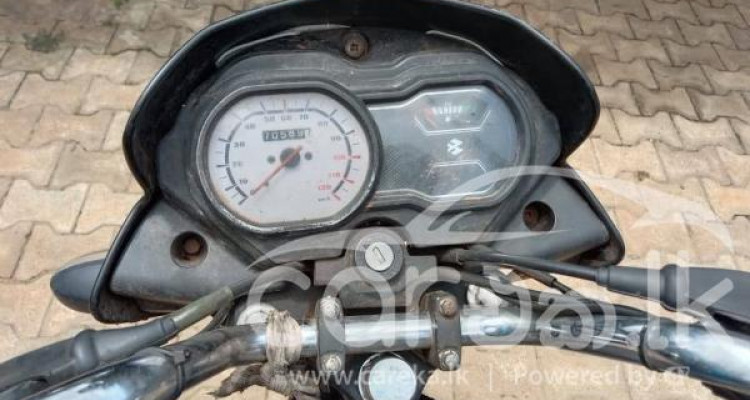 BAJAJ PLATINA 2017