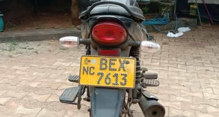 BAJAJ PLATINA 2017