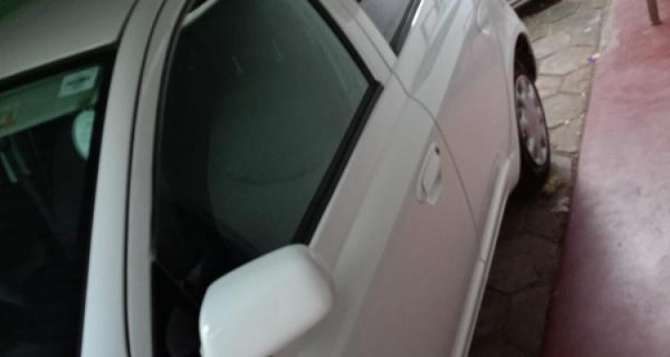 TOYOTA VITZ 2000