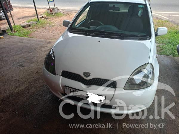 TOYOTA VITZ 2000