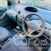 TOYOTA VITZ 2000