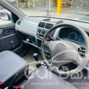 SUZUKI SWIFT 2002