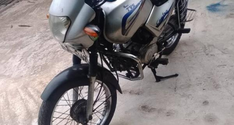 TVS CENTRA 2004