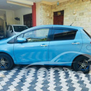TOYOTA VITZ 2016