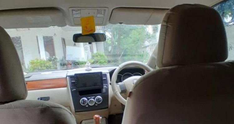 NISSAN TIIDA 2008