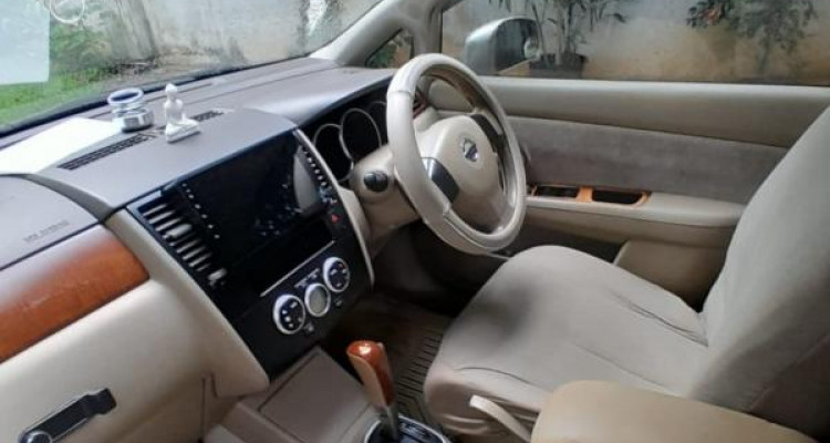NISSAN TIIDA 2008