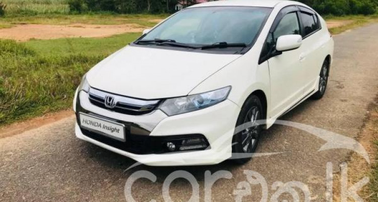 HONDA INSIGHT 2012