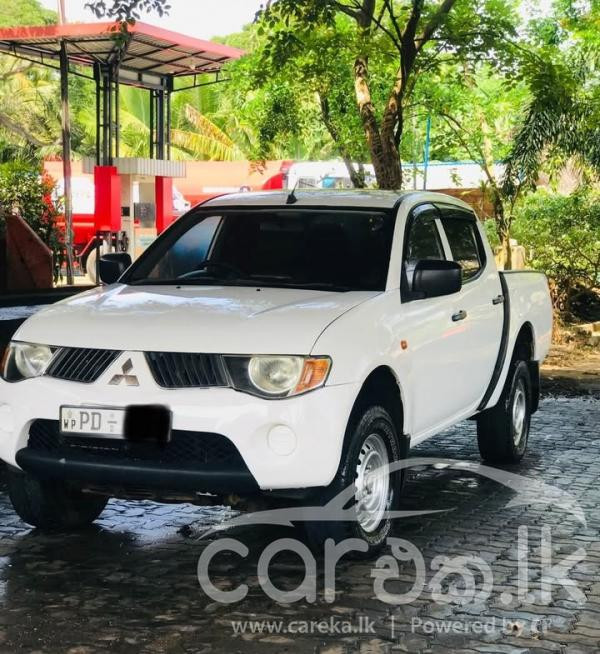 MITSUBISHI L200 2008