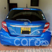 TOYOTA VITZ 2015