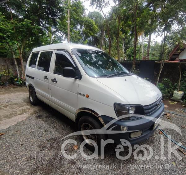 TOYOTA NOAH 1998