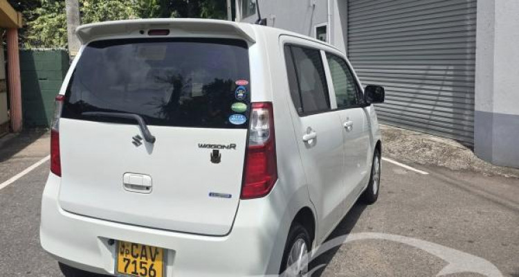 SUZUKI WAGON R FX 2016