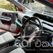 TOYOTA AQUA 2012