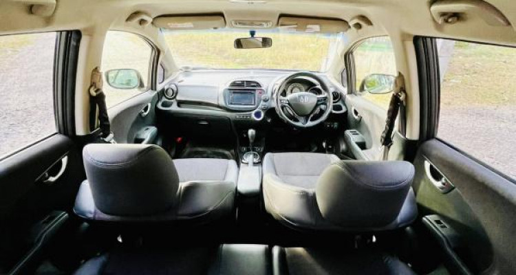 HONDA FIT SHUTTLE 2014