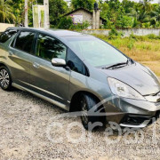 HONDA FIT SHUTTLE 2014