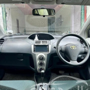TOYOTA VITZ 2005