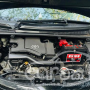 TOYOTA VITZ 2015