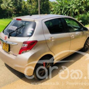 TOYOTA VITZ 2016