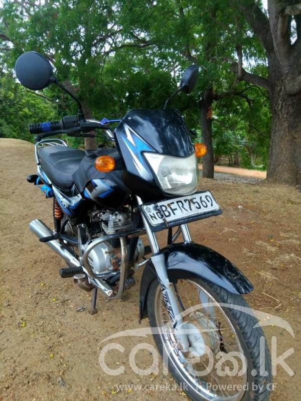 BAJAJ CT100 2017
