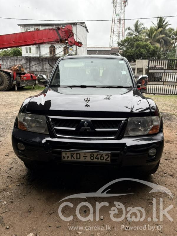 MITSUBISHI MONTERO 2004