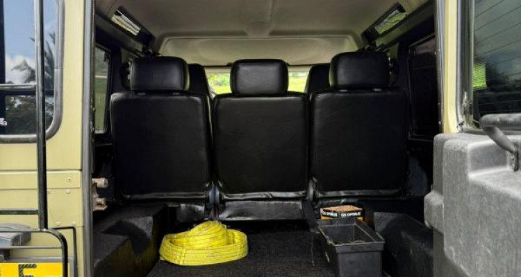 LAND ROVER DEFENDER 2002