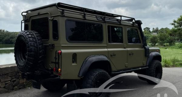LAND ROVER DEFENDER 2002