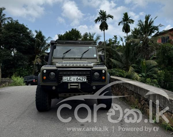LAND ROVER DEFENDER 2002