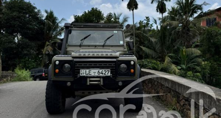 LAND ROVER DEFENDER 2002