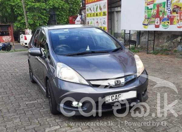 HONDA FIT SHUTTLE 2012
