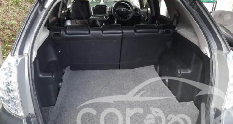 HONDA FIT SHUTTLE 2012
