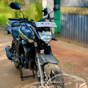 YAMAHA FZ 2016