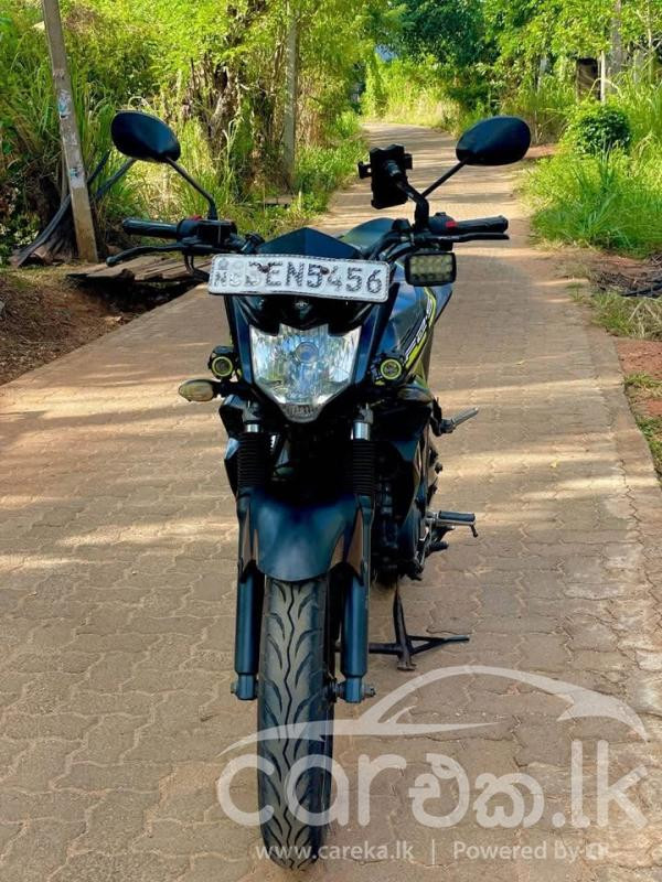 YAMAHA FZ 2016