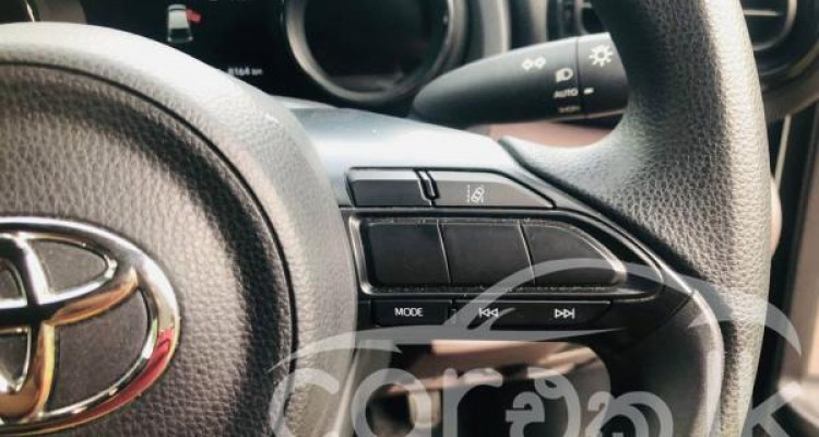 TOYOTA YARIS 2022