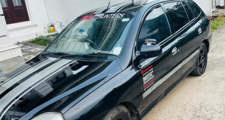 KIA RIO 2003