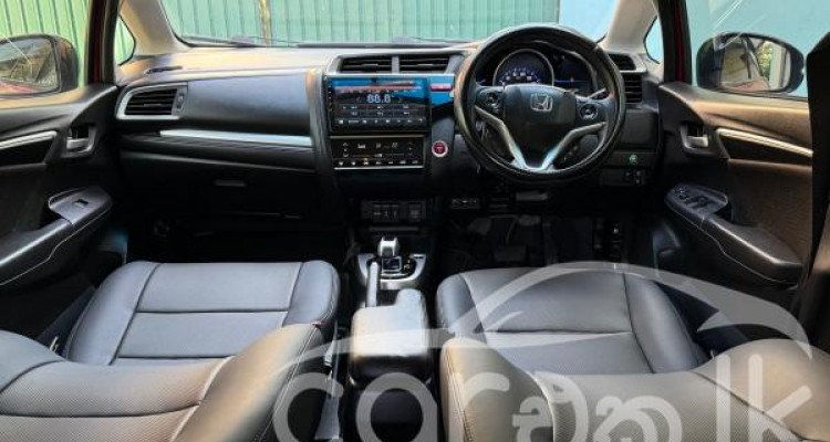 HONDA FIT GP5 2013