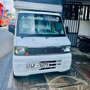 MITSUBISHI MINICAB 2003
