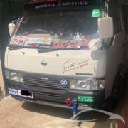 NISSAN CARAVAN 1988