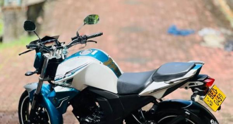 YAMAHA FZ S 2016