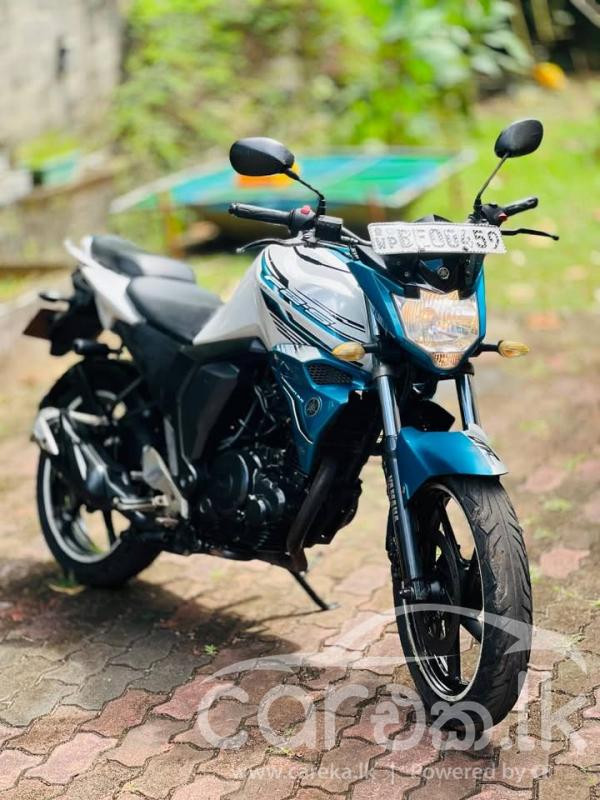 YAMAHA FZ S 2016