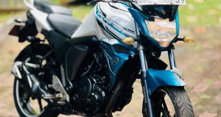 YAMAHA FZ S 2016