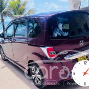 HONDA FREED 2014