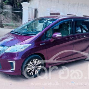 HONDA FREED 2014