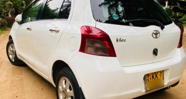 TOYOTA VITZ 2007