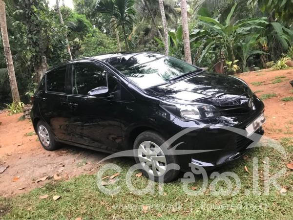 TOYOTA VITZ 2015