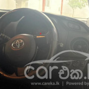 TOYOTA VITZ 2015