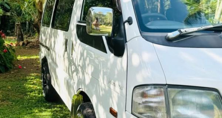 NISSAN VANETTE 2009