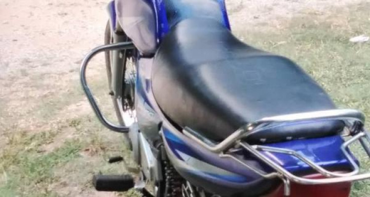 BAJAJ CT100 2015