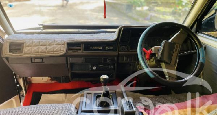 NISSAN VANETTE 1992