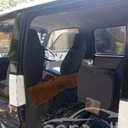 TOYOTA HIACE LH30 1981
