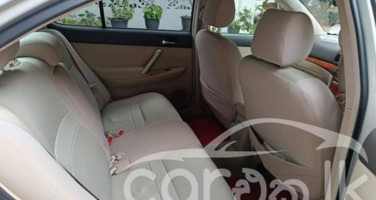 TOYOTA PREMIO 2011