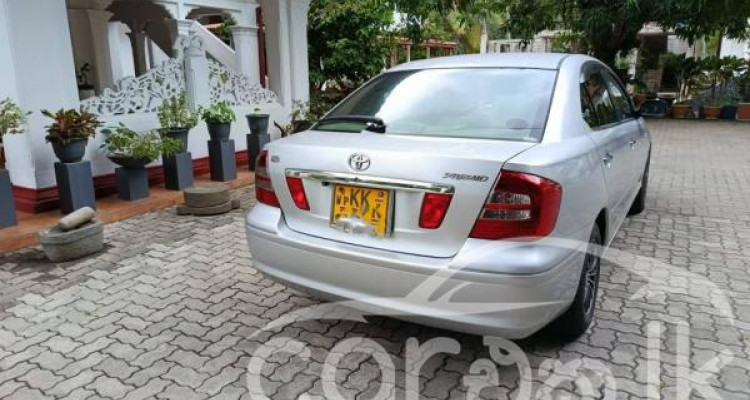 TOYOTA PREMIO 2011
